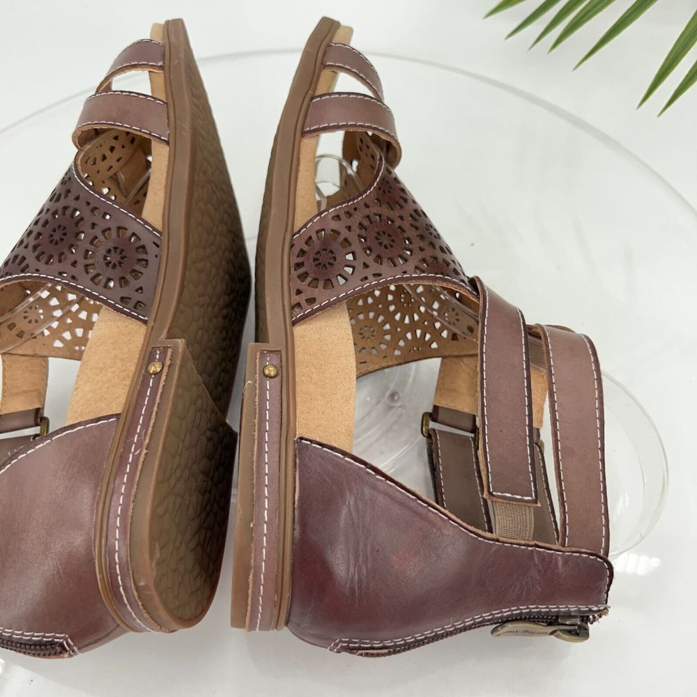L'Artiste SpringStep Women's Dezra Sandal Size 40 10 Flat Brown Gladiator Shoes - Picture 11 of 15